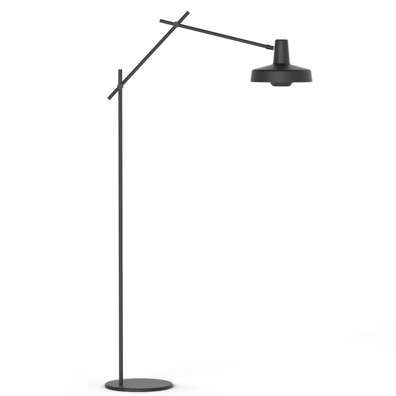 Arigato Flexibel Gulvlampe i Sort fra Grupa Products