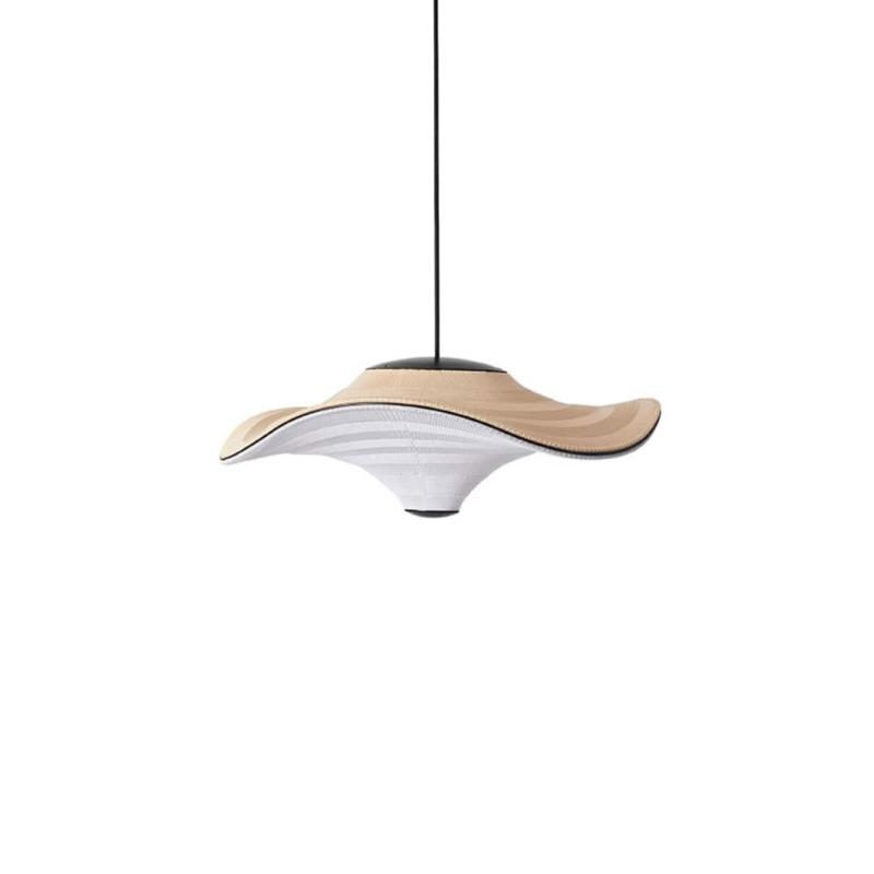Flying Pendel Ø58 i Gylden Sand - Elegant Spisebordslampe