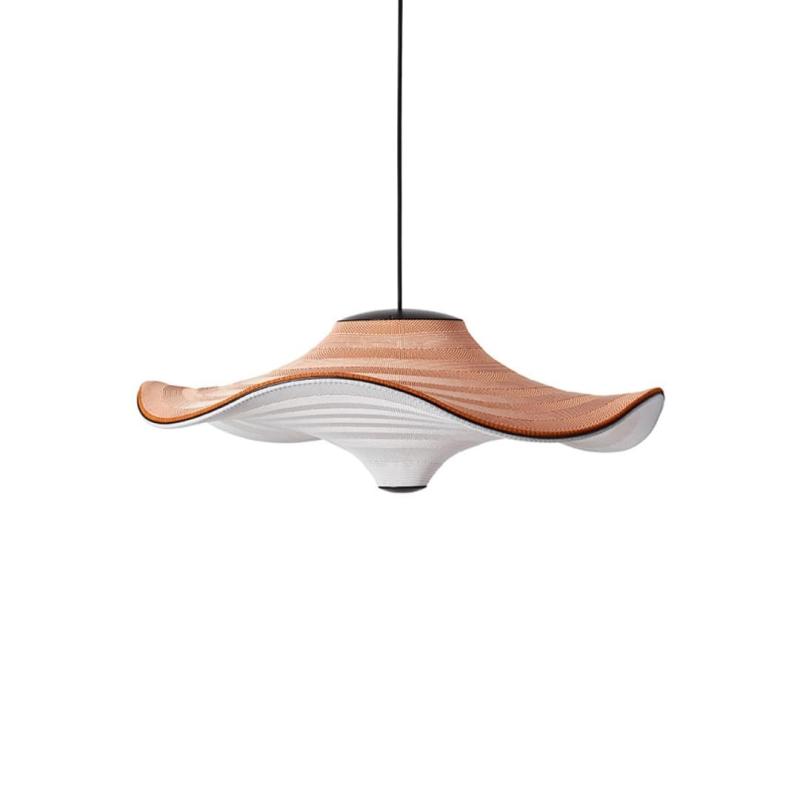 Flying Pendel Ø58 i Lys Terracotta - Elegant Spisebordslampe