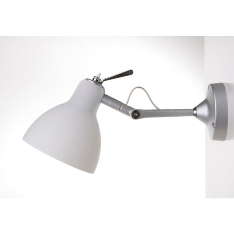 Luxy H0 Væg- og Loftlampe i Sølv med Hvid Skærm